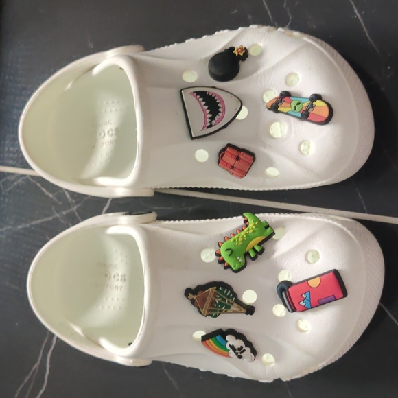 Kids White Clogs with Fun Charms - Picture 6 of 6